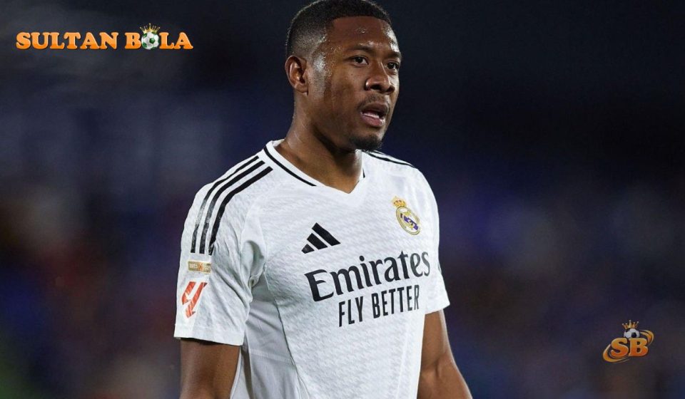 Manchester United batal merekrut David Alaba dan mengincar bek muda
